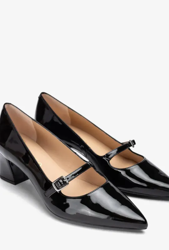 Junde Pumps Black Unisa